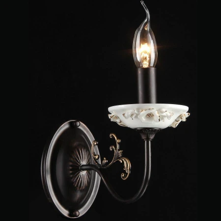 Бра Maytoni ARM565-01-R Classic
