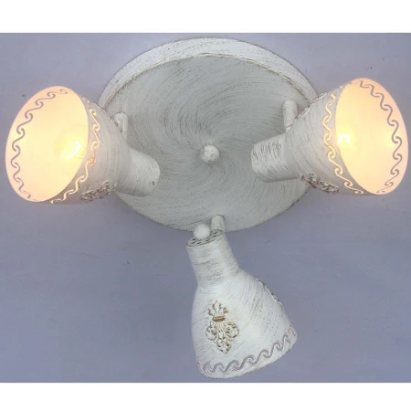 Спот Favourite 1798-3U Martos